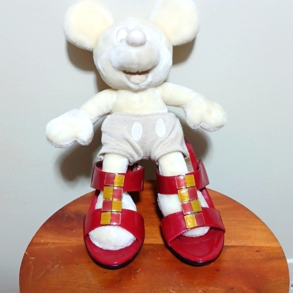CROFT & BARROW WOMENS SHOES SIZE 7 in a beautiful red Patton leather